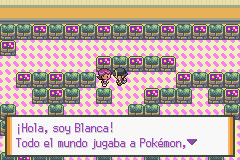 Blanca espera al fondo del Gimnasio de Ciudad Trigal